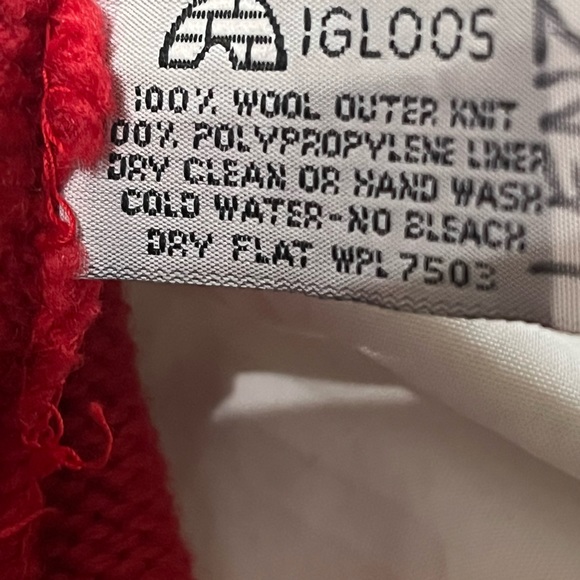 Igloos Wool Beanie Hat - Picture 7 of 7